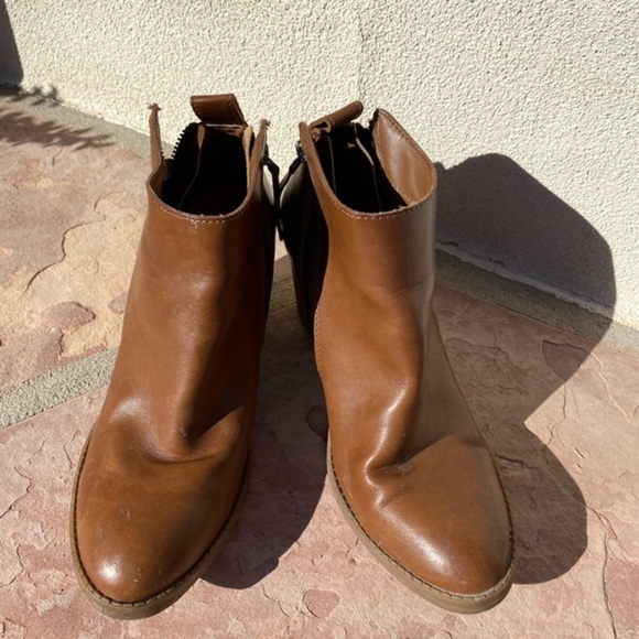 Dolce Vita for Target Jameson Booties 9 - Picture 7 of 11